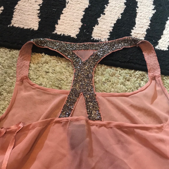 Tank top! - Picture 3 of 3